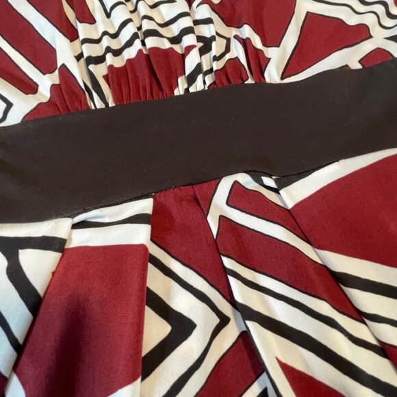 Banana Republic XS Stretch Geometric Print Dress  Red Dark Brown Black Easy Care - Picture 6 of 7